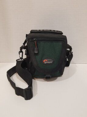 Lowepro Nova Micro AW Camera Shoulder Bag (Forest Green/Black), EUC